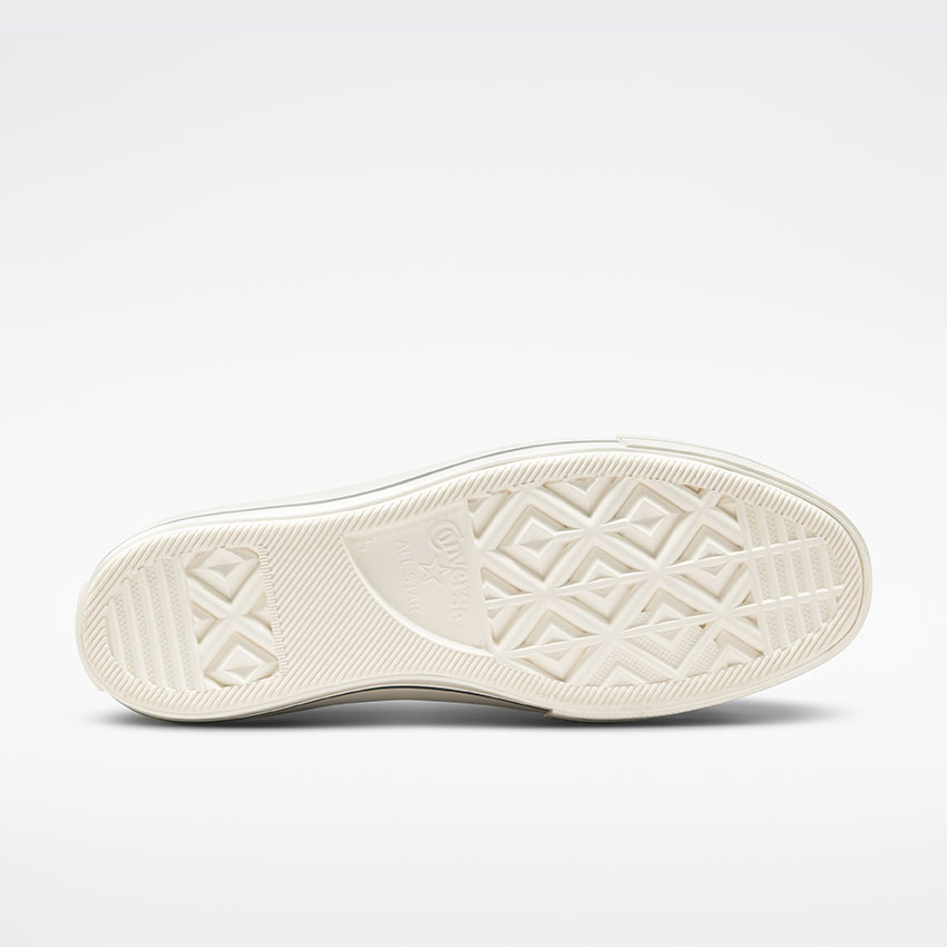 Chuck Taylor All Star Lift Platform Suede in Gravel/Iron