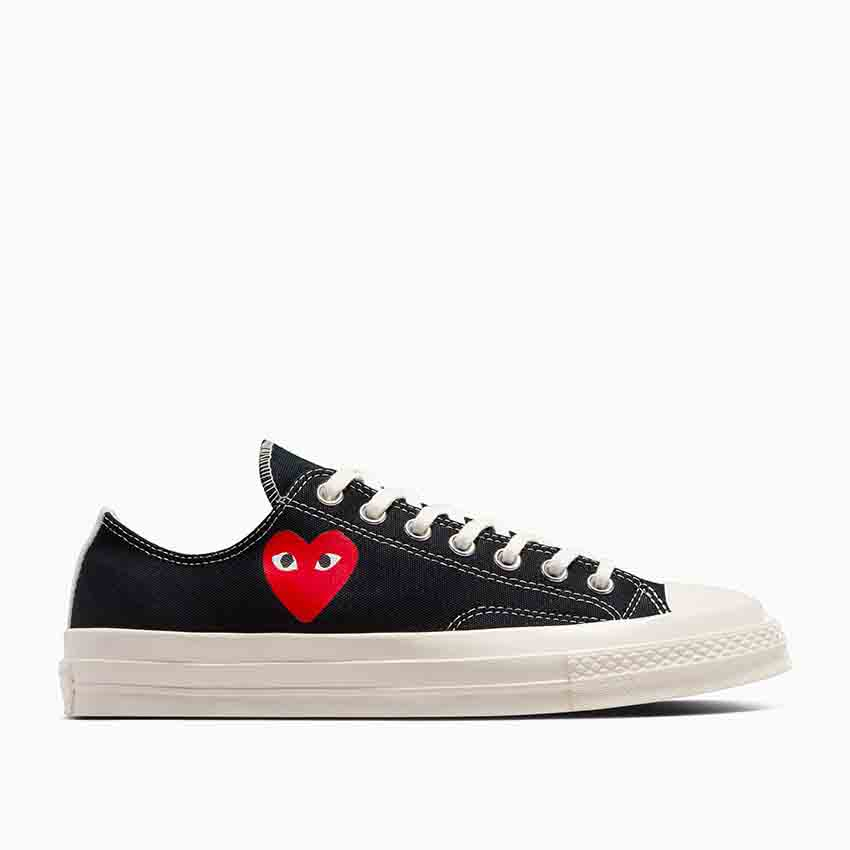 Converse X Comme des Garcons PLAY Chuck 70 OG Single Heart in Black Red Egret