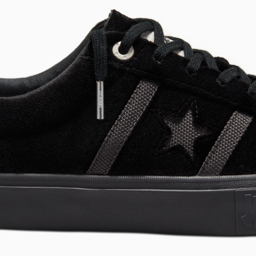 Undefeated x converse one star 2025