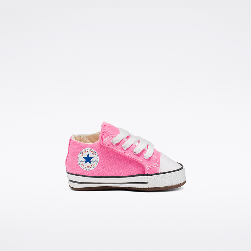 White crib converse top