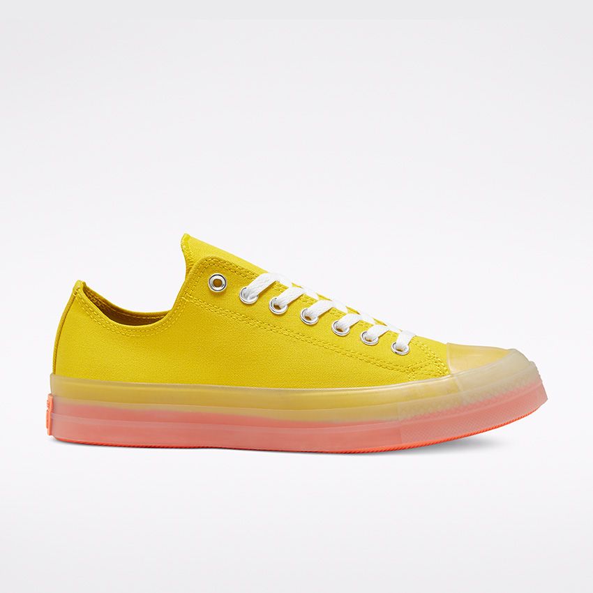 Chuck Taylor All Star CX Low Top in Yellow/White/Wild Mango 