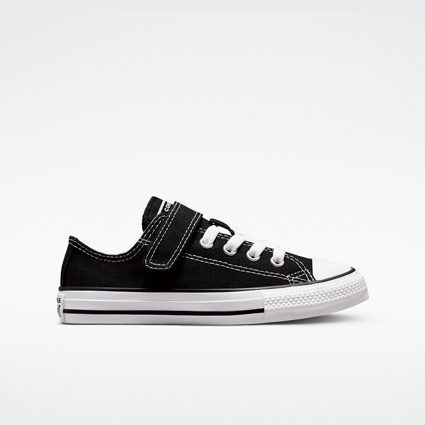 Chuck Taylor All Star Easy On Low Top Little Kids in Black Natural