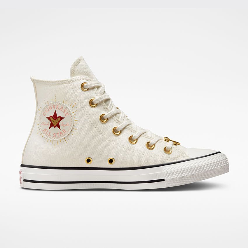 Chuck Taylor All Star Hearts in Vintage White/White/Back Alley Brick ...