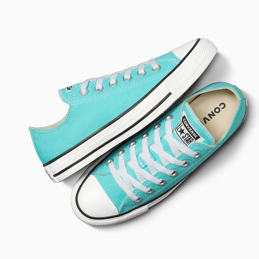 Chuck Taylor All Star in Double Cyan