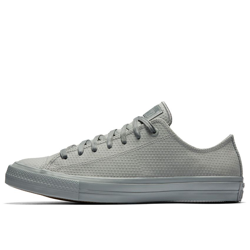 Converse chuck ii price on sale